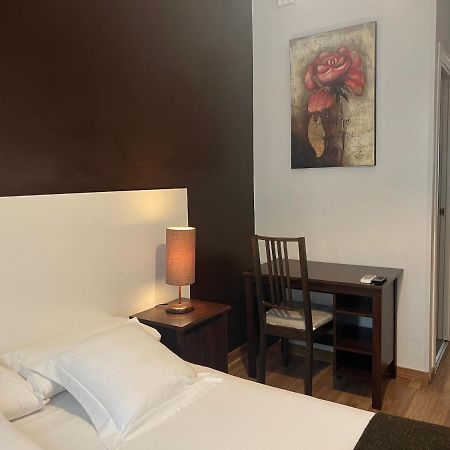 Thc Gran Via Hostel Мадрид Экстерьер фото